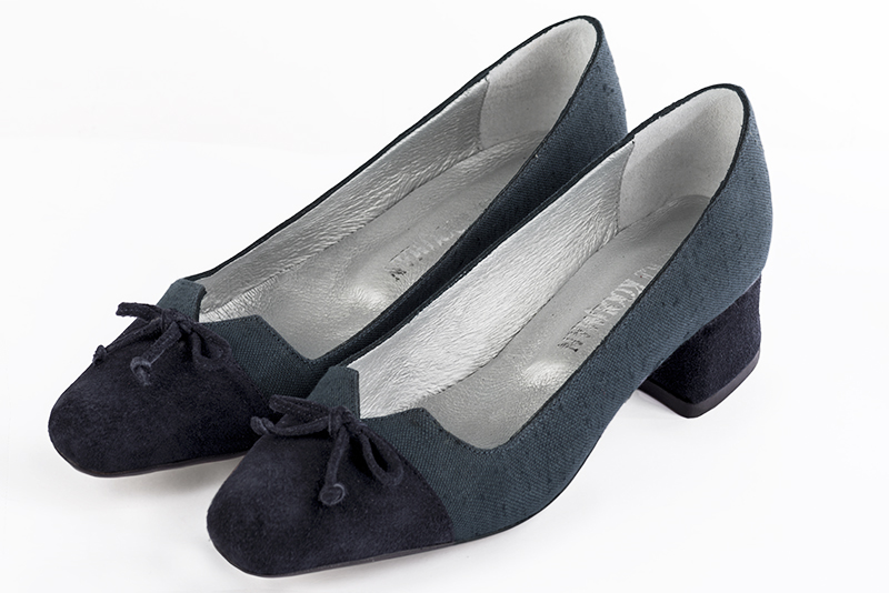 escarpin bleu petit talon